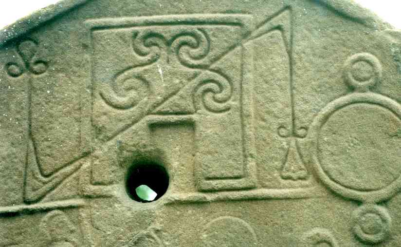 Detail of the symbols.