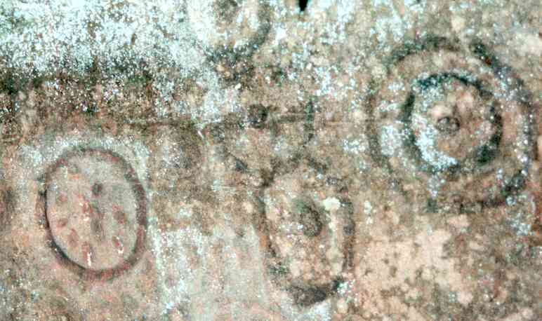  A spotty circle - another unusual mark.