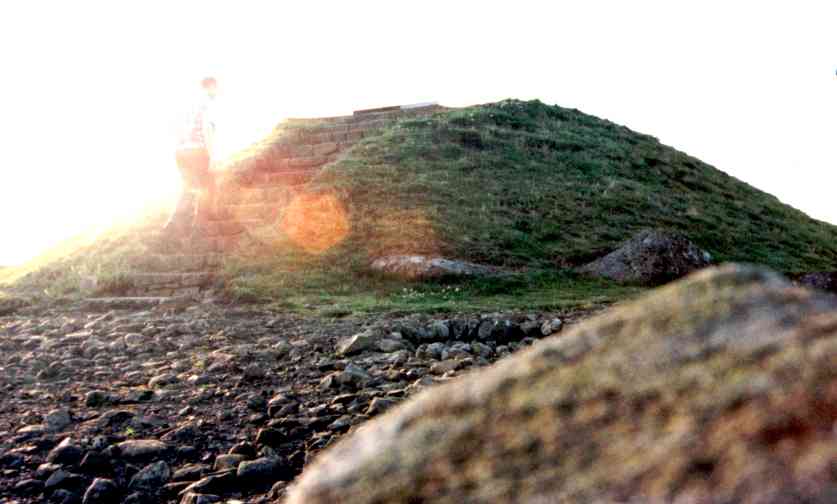  View of the cairn on Cairnpapple Hill.
