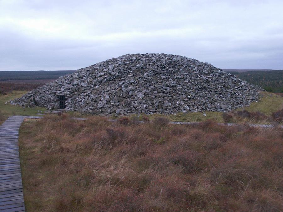 Camster round cairn from the northwest
