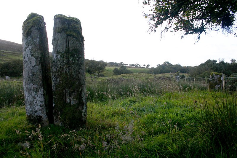 Looking south from the split stone.  The cairn can be seen rising beyond the south arc of the circle.