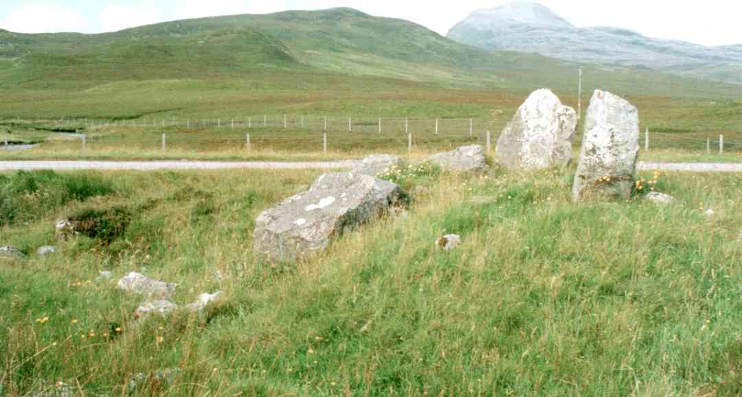 Looking north-west towards Cnoc an Leathaid Bhig and the distant Canisp.