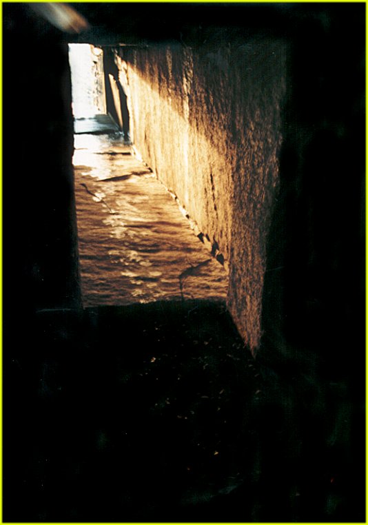  Light from the mid-winter sunset reaches the doorway of Maeshowe.