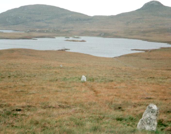  Na Fir Bhreige, looking from Blathaisbhal to Maari (on the left) and Cr&ograve;gearraidh Mor (on the right).